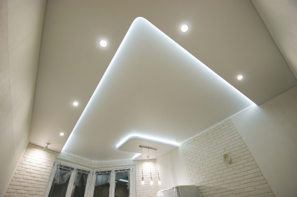 Заказать парящие натяжные потолки в г. Кострома